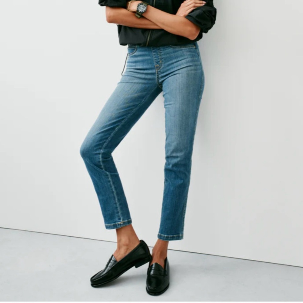 NWT SPANXshape EveryWear, Straight Leg Jeans, Vintage Indigo, Size 1X Regular